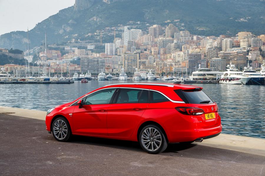  Vauxhall Astra Sports Tourer BiTurbo 2016 года  (фото 4 из 30)
